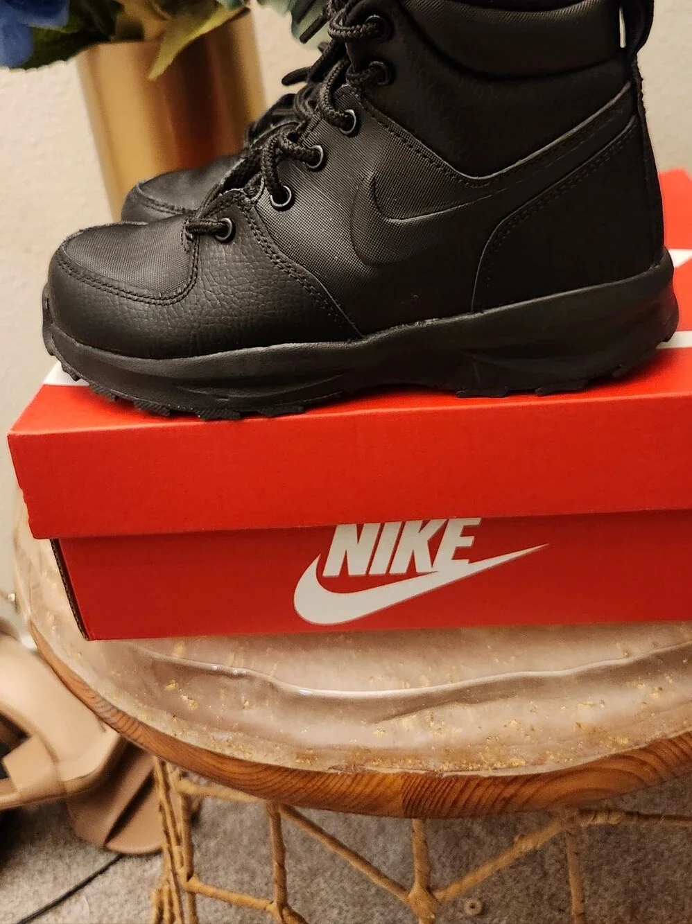 Nike all black